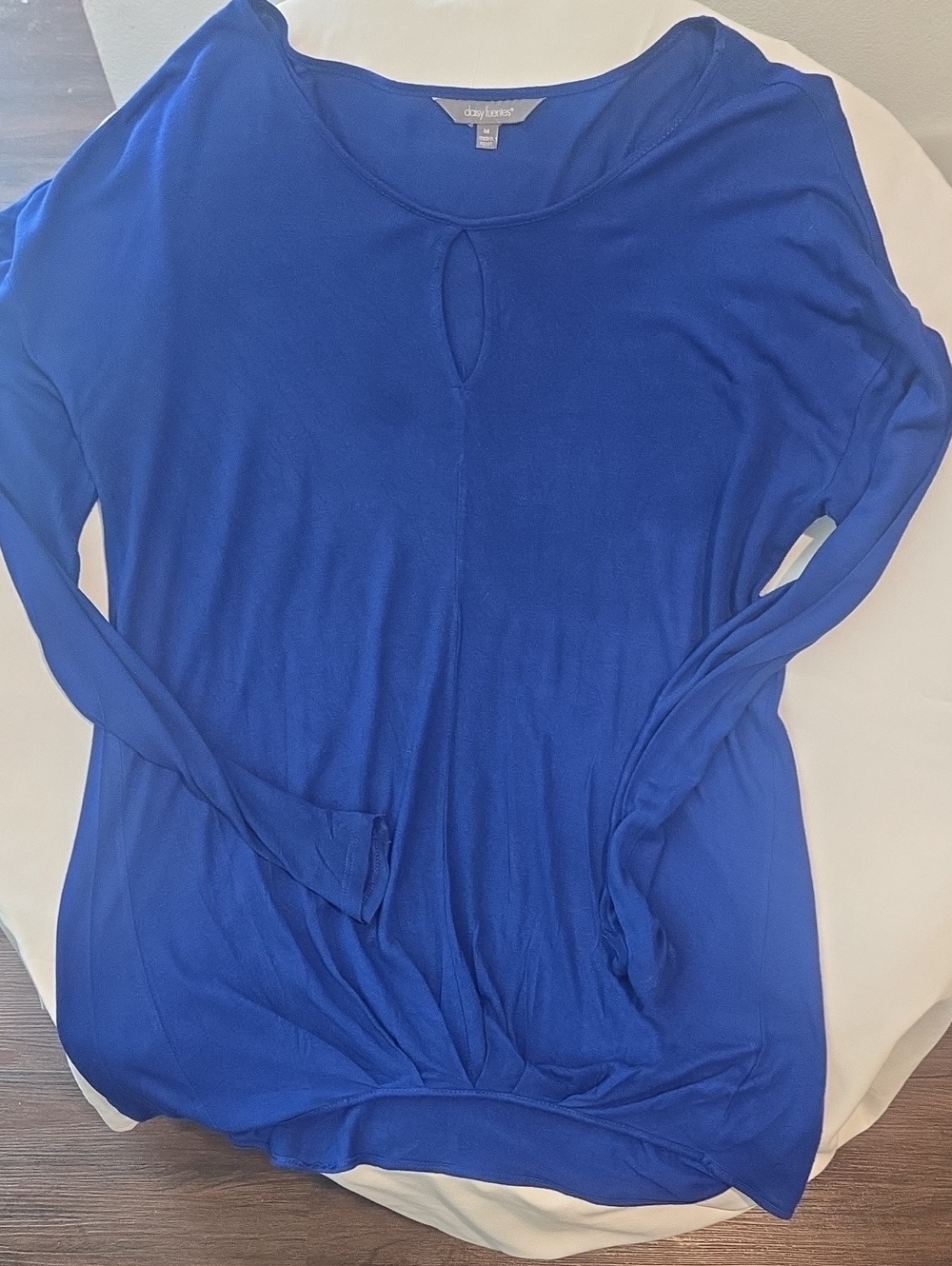 Daisy Fuentes Royal Blue Long Sleeve Keyhole Top